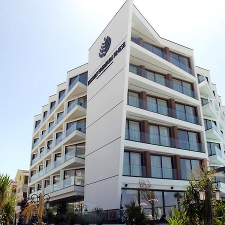 Luxury Premium Finese Hotel Golem  Bagian luar foto