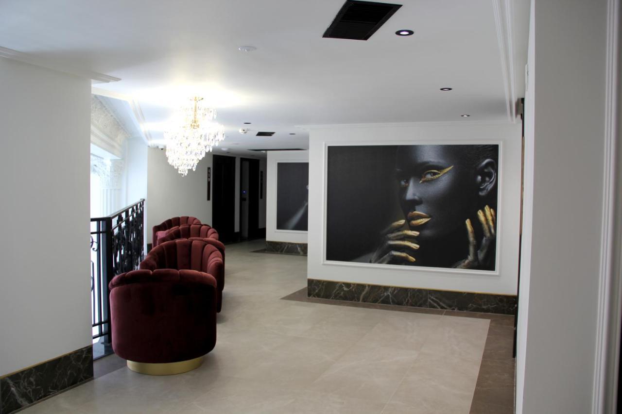 Luxury Premium Finese Hotel Golem  Bagian luar foto