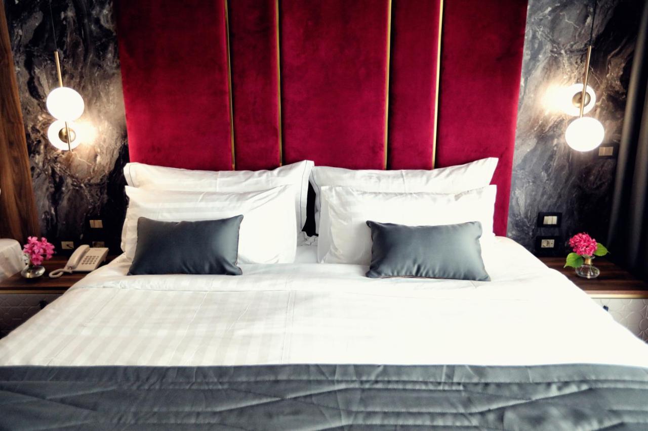 Luxury Premium Finese Hotel Golem  Bagian luar foto