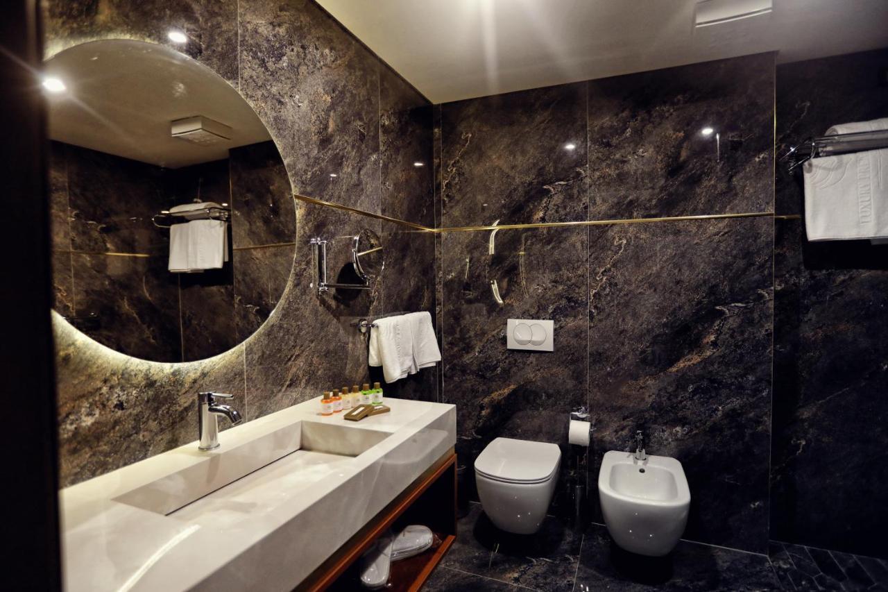 Luxury Premium Finese Hotel Golem  Bagian luar foto